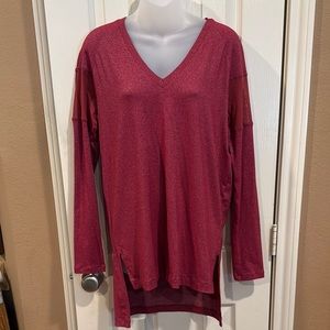 Lole V-Neck Red Crimson Athleisure Top. Sz Medium